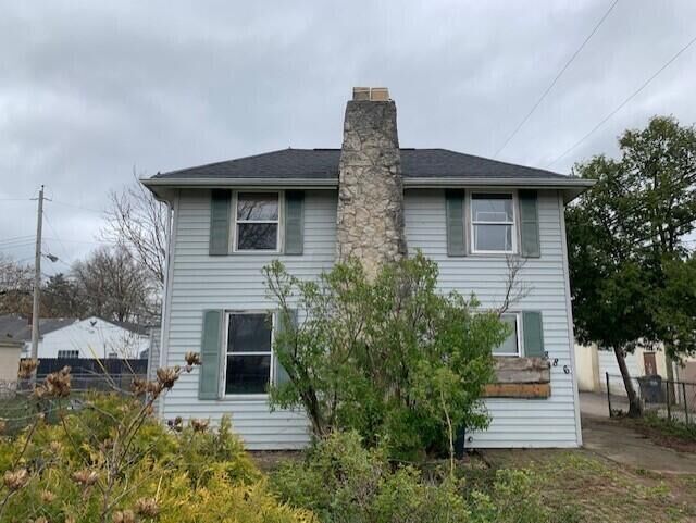 Property Photo:  886 Pierce Avenue  OH 43213 