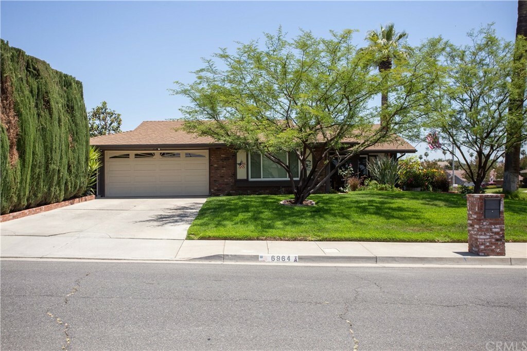Property Photo:  6964 Viking Court  CA 92506 