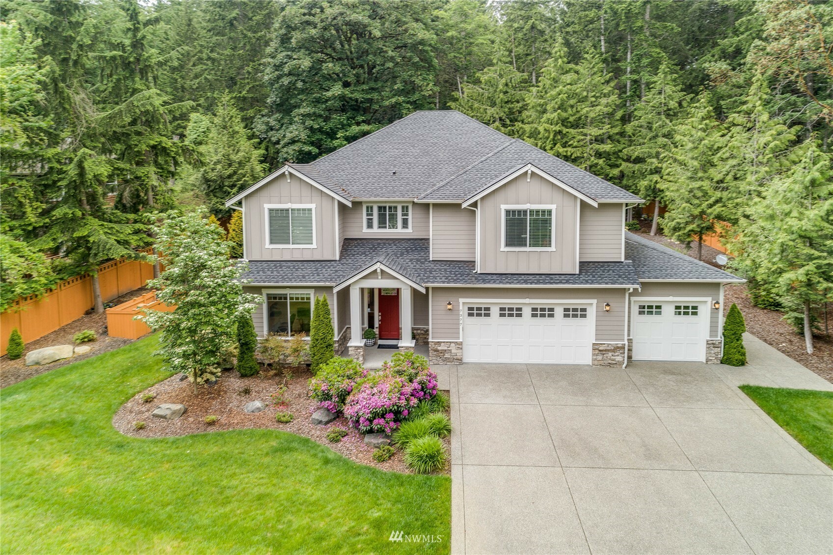 Property Photo:  7377 Springridge Road NE  WA 98110 