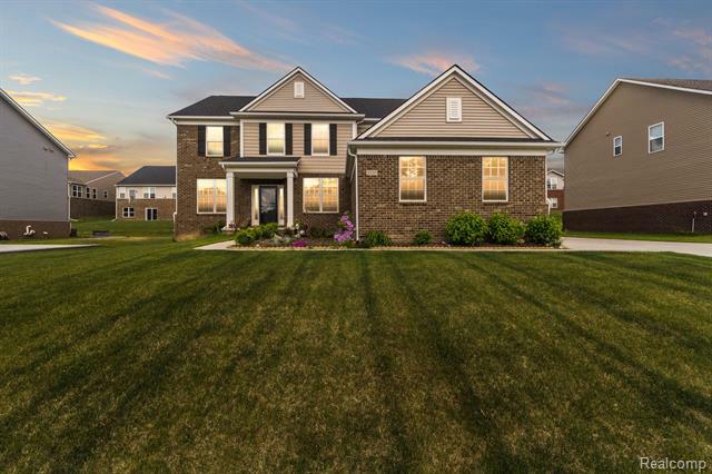 3230 Huntsman Boulevard  Orion Twp MI 48360 photo