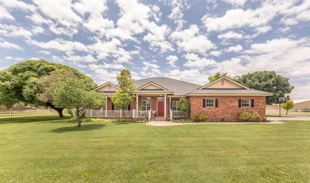 Property Photo:  3213 County Road 7630  TX 79423 