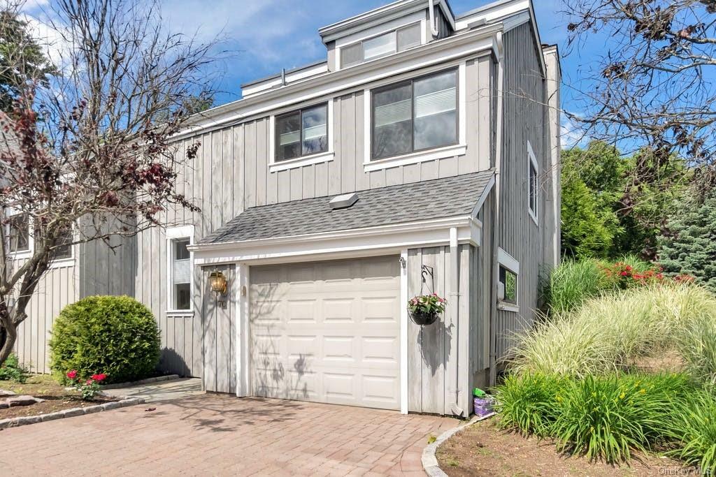 Property Photo: 7 Heritage Hills C NY 10589