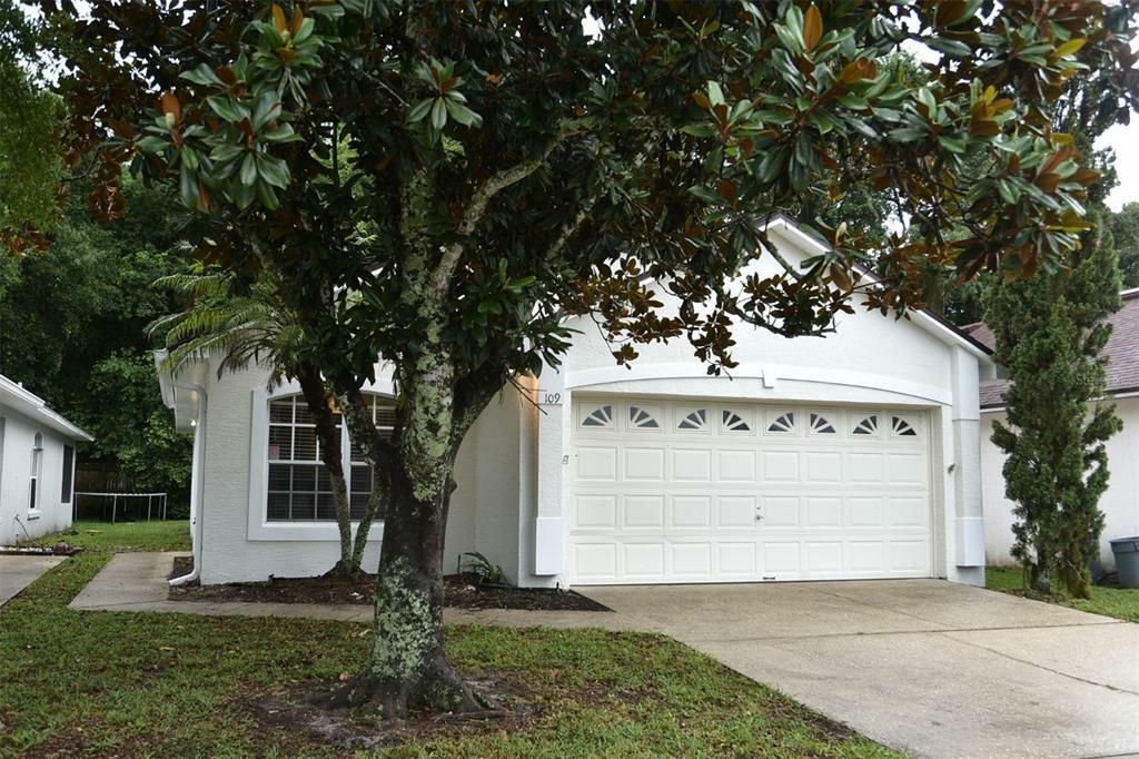 Property Photo:  109 Holloway Court  FL 32771 