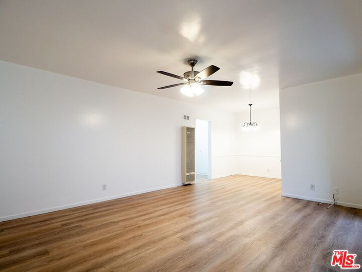 Property Photo:  422 Arnaz Drive 2  CA 90048 