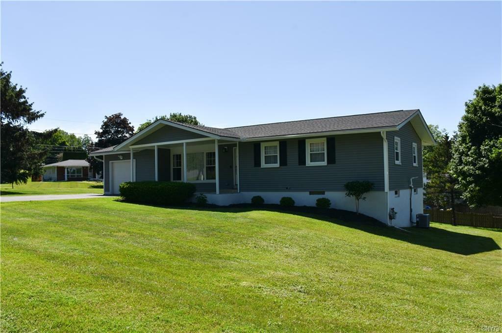 Property Photo:  401 Northfield Way  NY 13031 