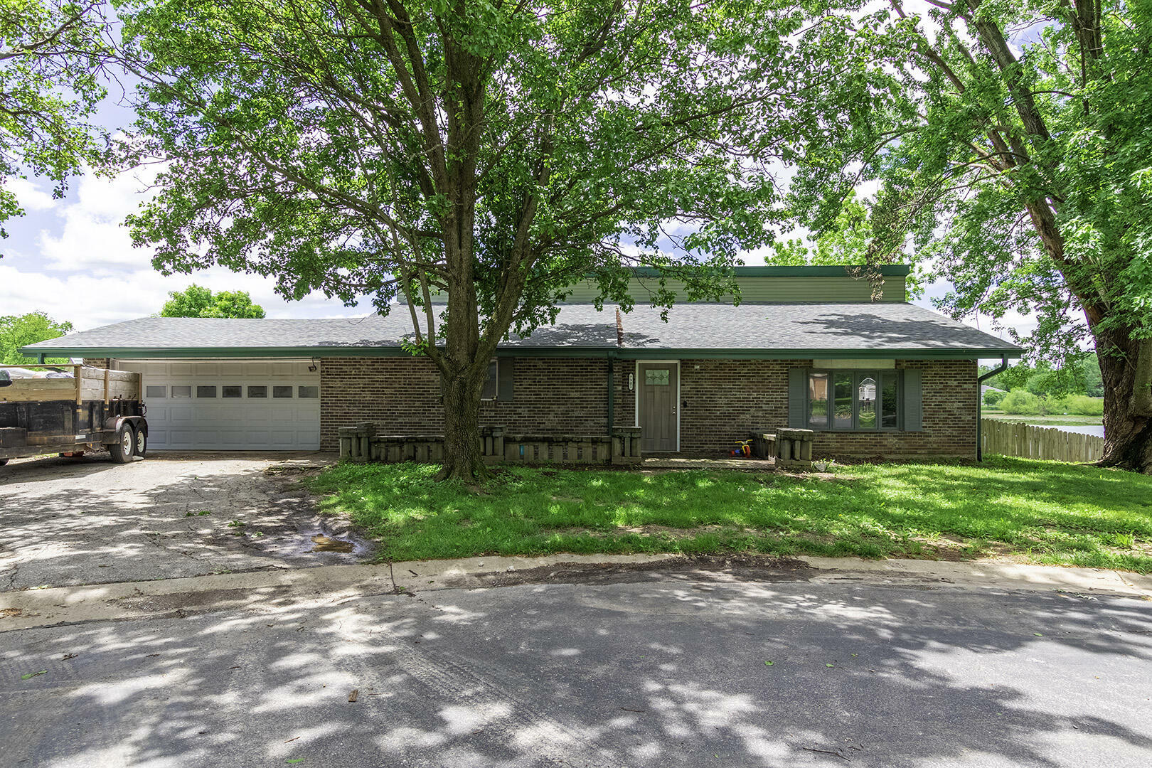 Property Photo:  7901 N Cavendish Ct  MO 65202 