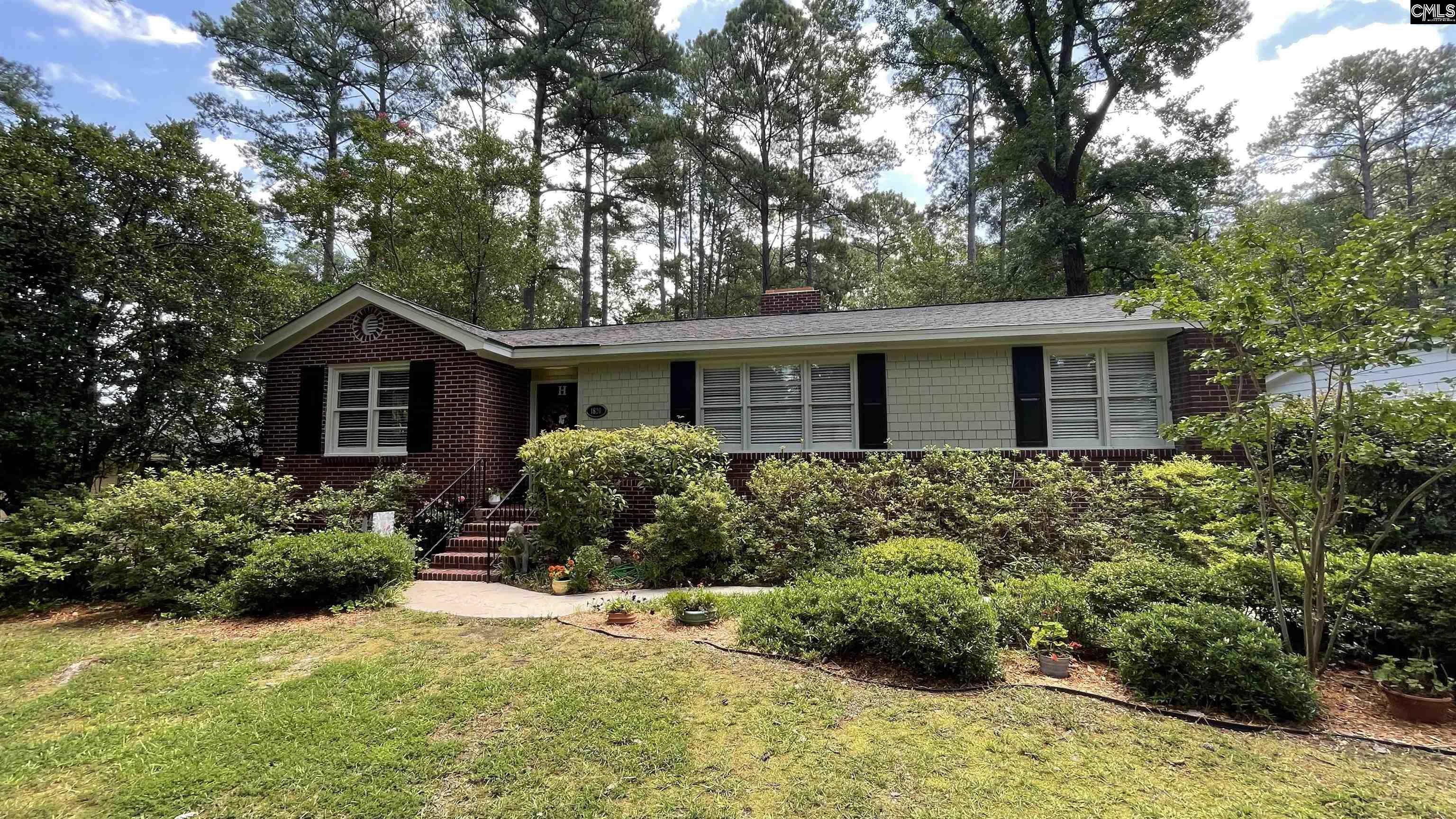 Property Photo:  1820 W Buchanan  SC 29206 