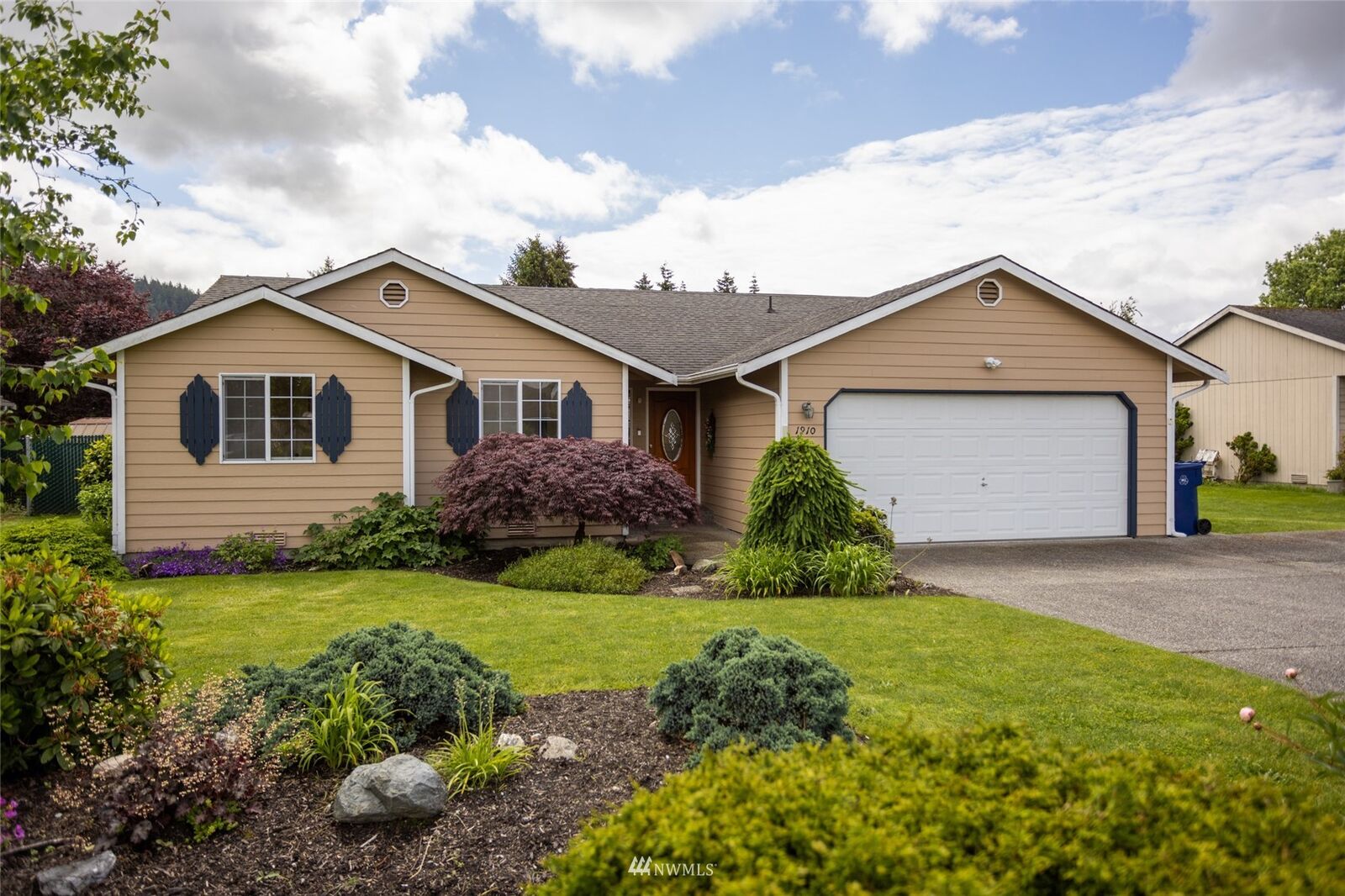 Property Photo: 1910 Olive Street Dr WA 98274