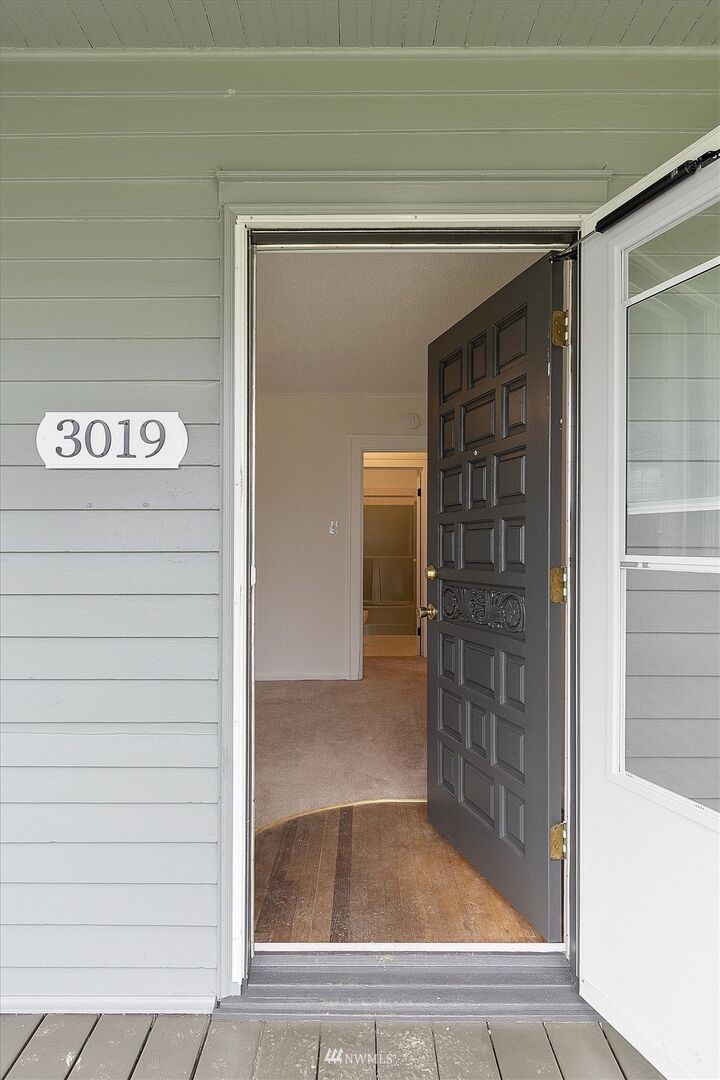 Property Photo:  3019 Fir Street  WA 98632 