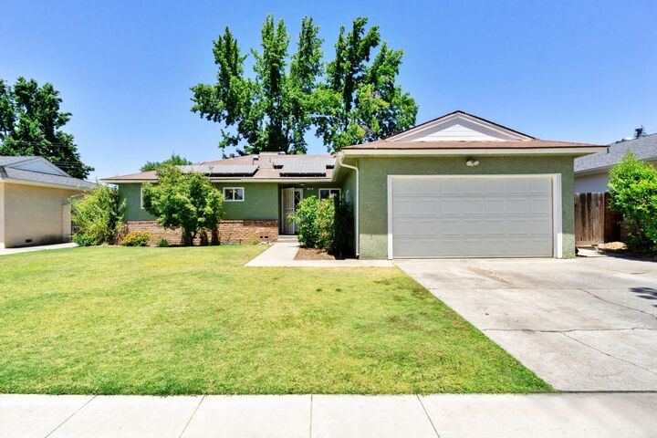 776 E Portals Avenue  Fresno CA 93710 photo