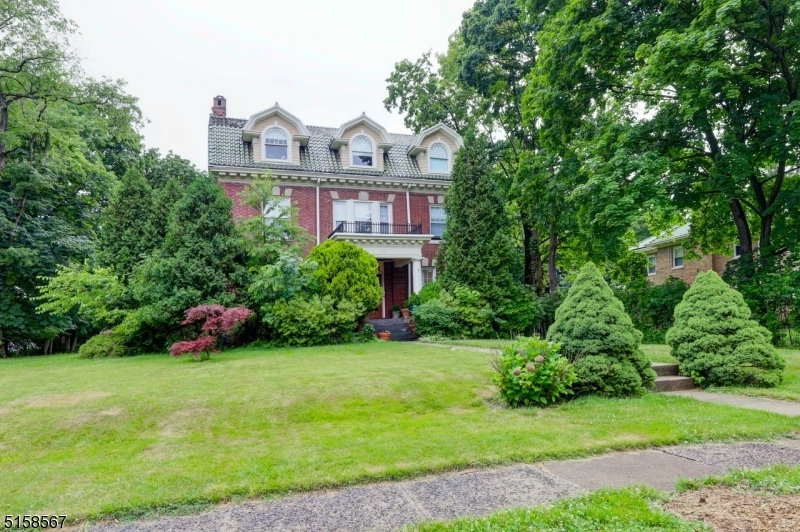 Property Photo:  33 Stanley Rd  NJ 07079 