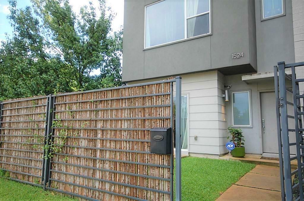 Property Photo:  1524 Blodgett Street  TX 77004 