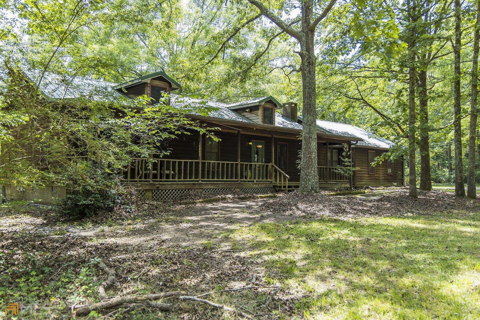 Property Photo: 3687 Blacks Bluff Road, SW GA 30161