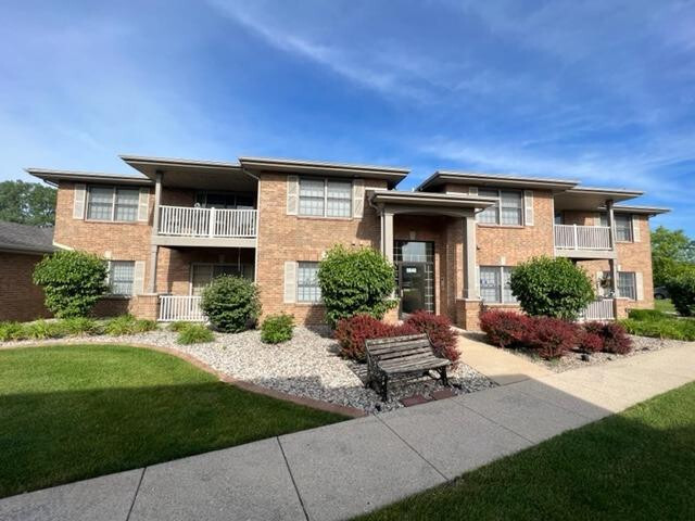 Property Photo:  9840 Wildwood Court 1A  IN 46322 
