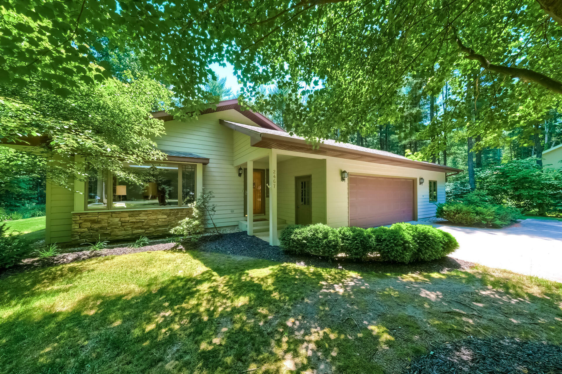 Property Photo:  2467 Orchard Valley Drive  MI 49408 