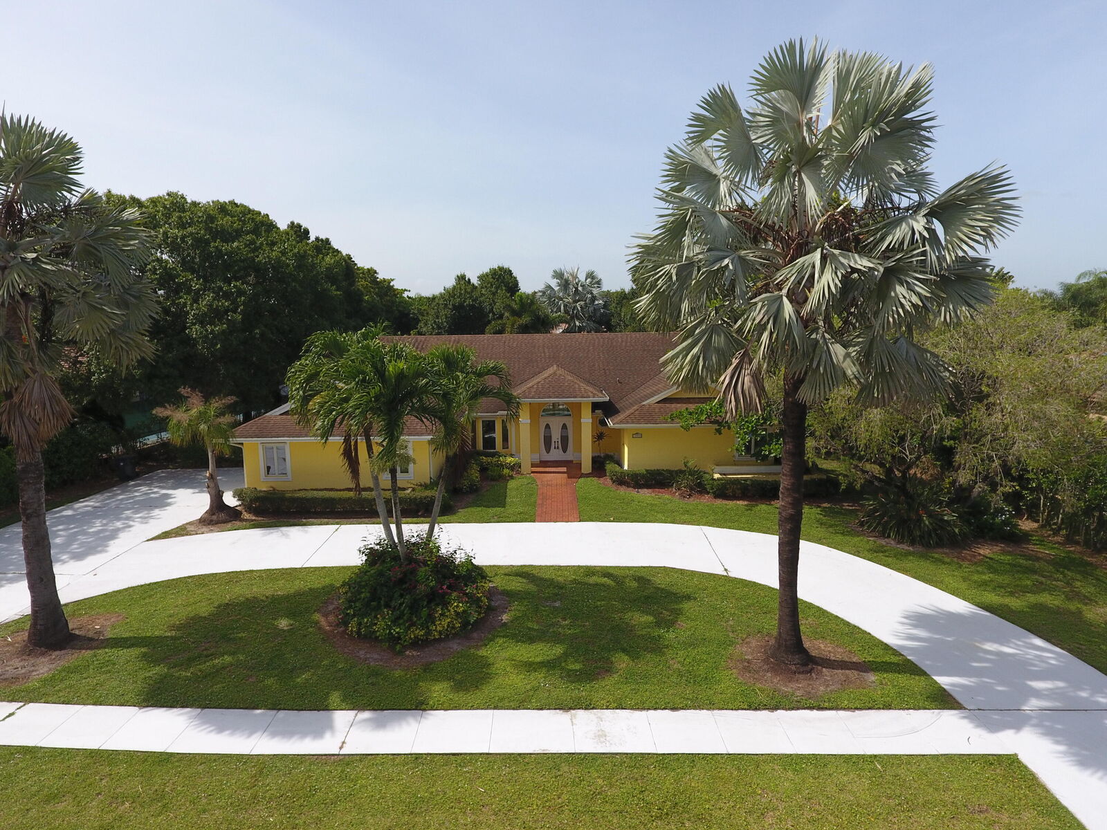 Property Photo: 15855 Meadow Wood Drive FL 33414