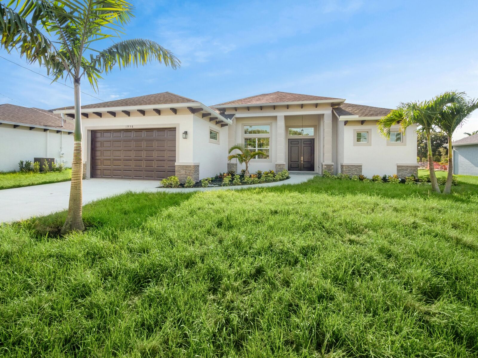 Property Photo: 1958 SE Gaskins Circle FL 34952
