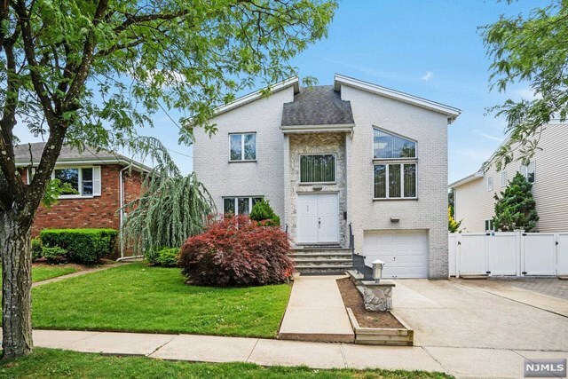 Property Photo:  212 Terrace Avenue  NJ 07644 