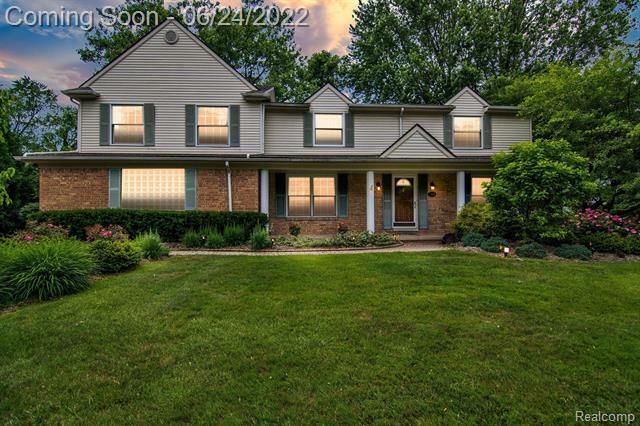 Property Photo:  7314 Saint Auburn Drive  MI 48301 