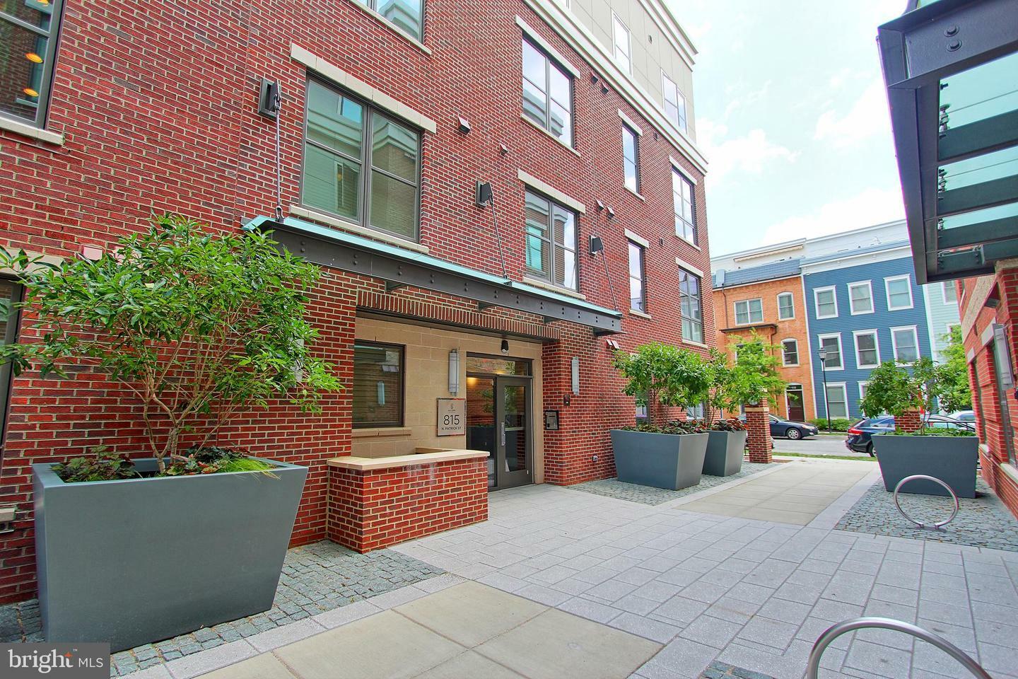 815 Patrick Street N 406  Alexandria VA 22314 photo