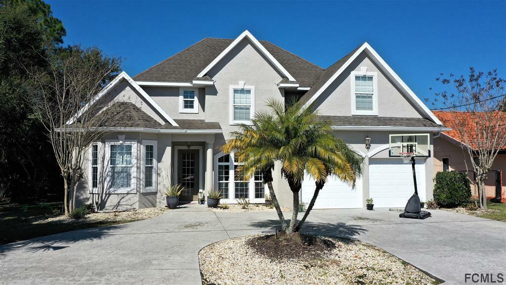 Property Photo:  13 Cedarfield Court  FL 32137 