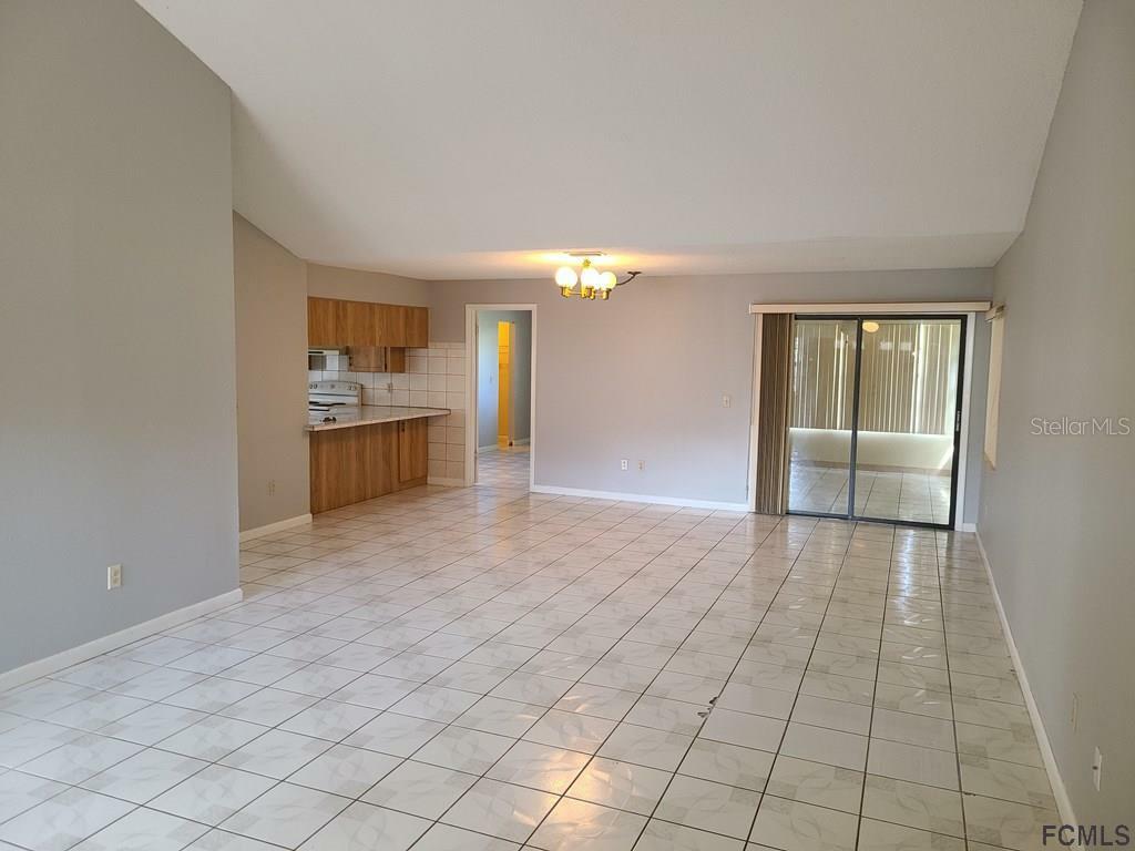 Property Photo:  9 Blackwood Court  FL 32137 