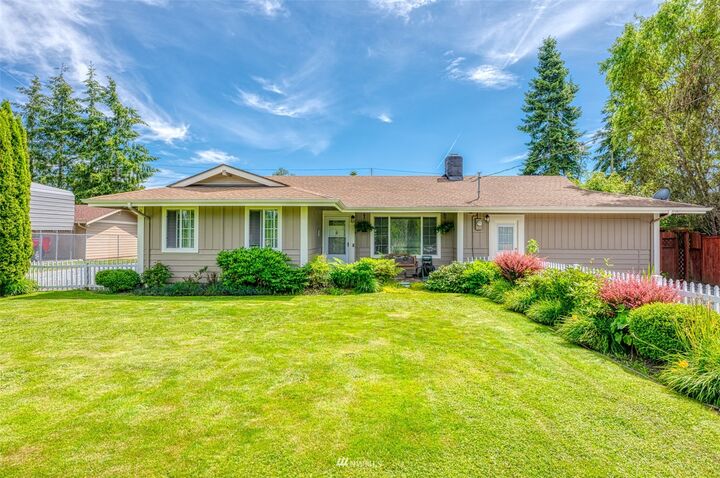 12418 23rd Street  Edgewood WA 98372 photo