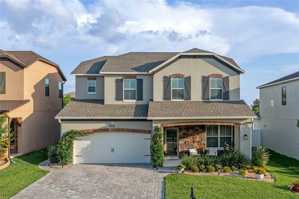 Property Photo:  1028 Thunderhead Lane  FL 34715 