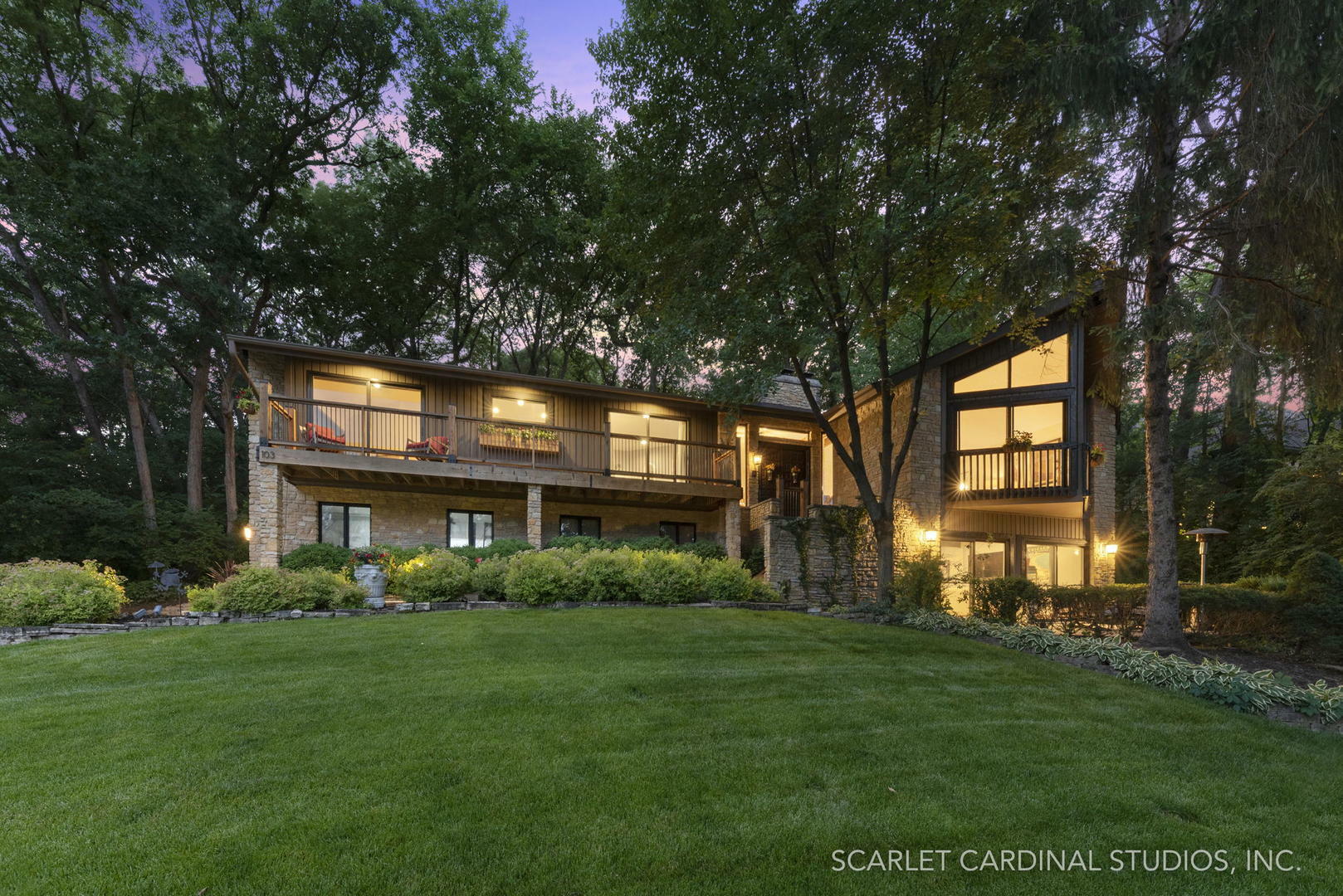 Property Photo: 103 Oak Ridge Drive IL 60527
