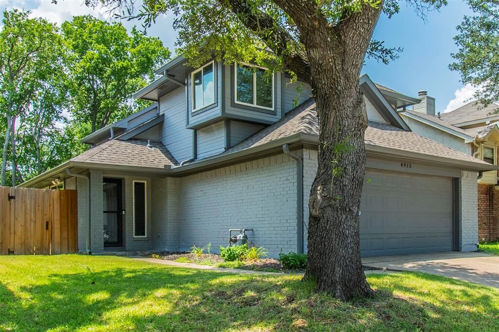 Property Photo: 4913 Tree Top Lane TX 75044