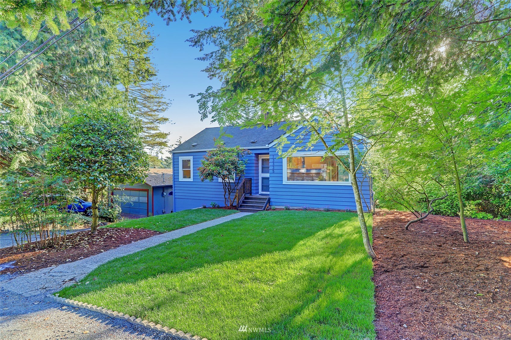 Property Photo:  13335 23rd Avenue NE  WA 98125 