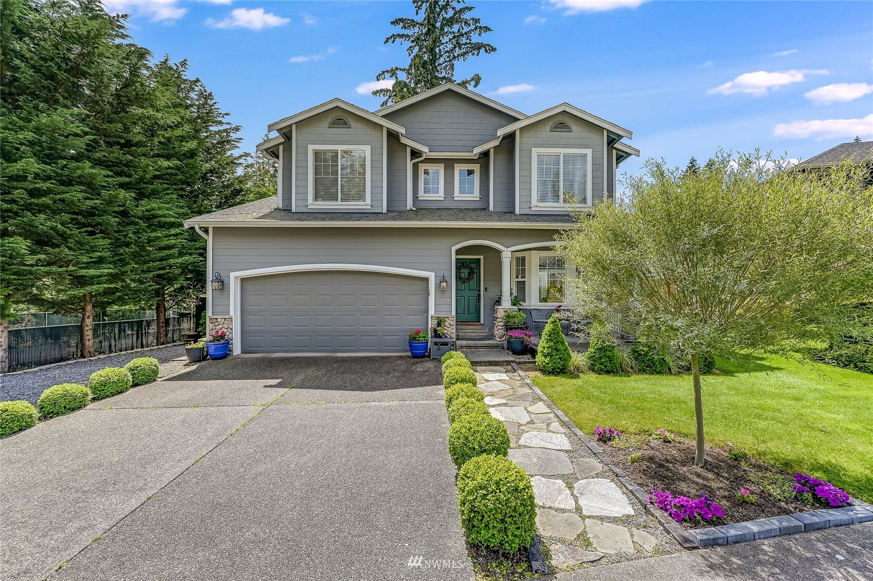 Property Photo: 2304 241st Place SW WA 98021