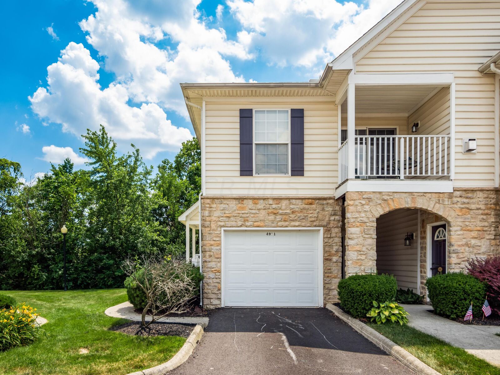 Property Photo:  4981 Ivyvine Boulevard  OH 43016 