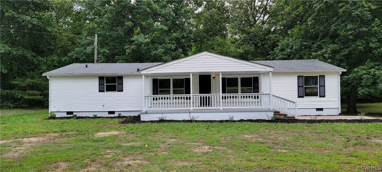 Property Photo:  203 W Chinquapin Road  VA 23086 