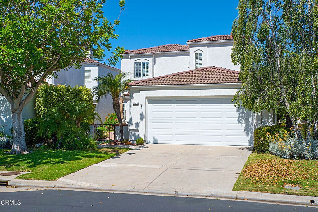 Property Photo:  2205 Bermuda Dunes Place  CA 93036 