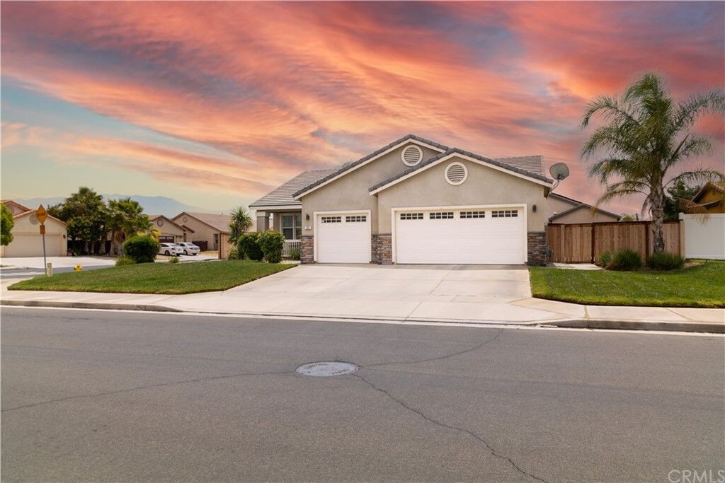 Property Photo:  251 Nightfall Road  CA 92582 