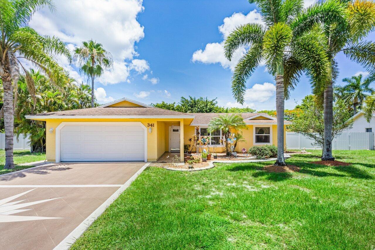 Property Photo: 341 Sandpiper Avenue FL 33411