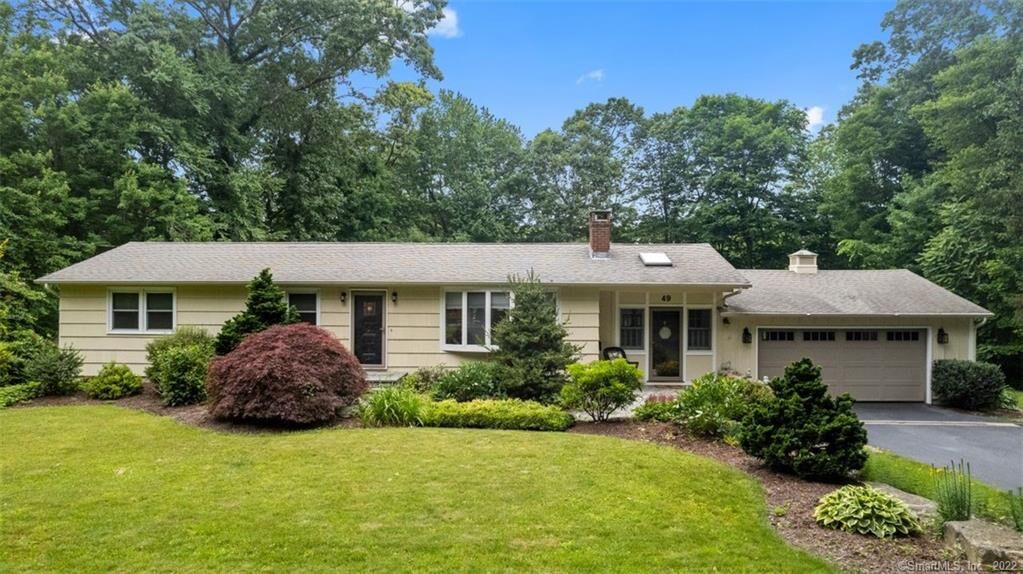 Property Photo:  49 Grandview Terrace  CT 06426 