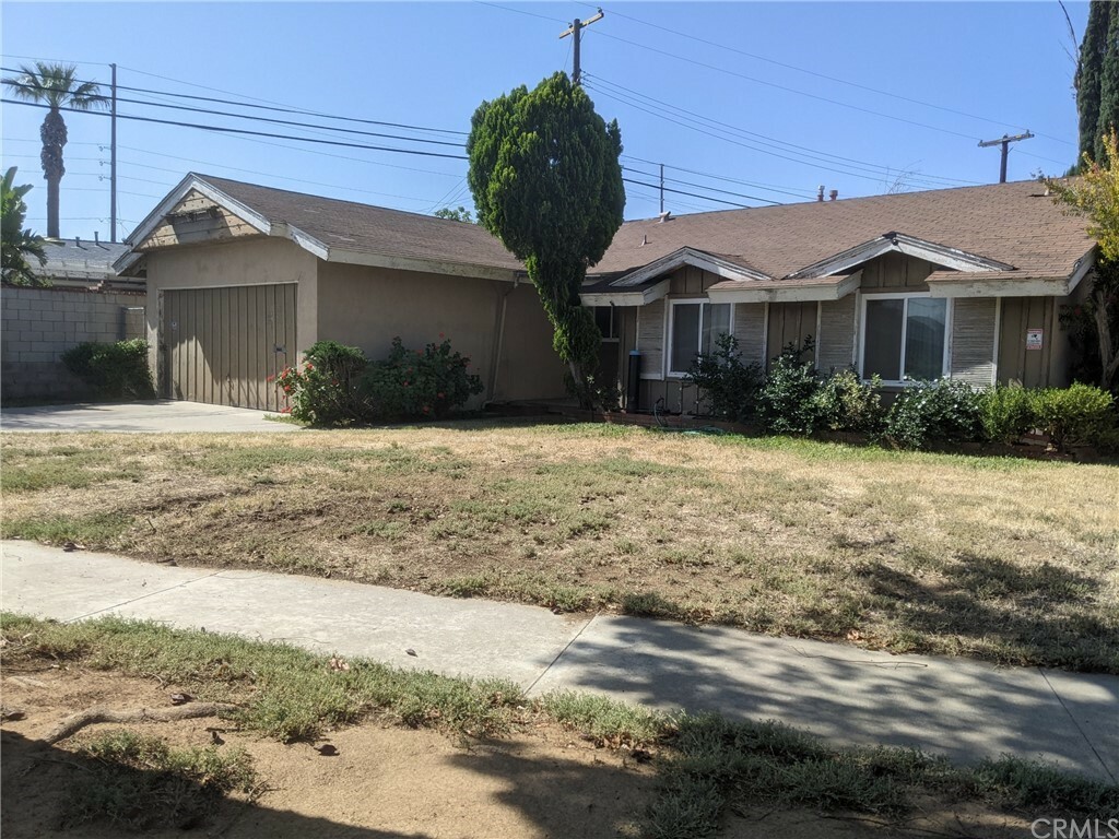 Property Photo:  4238 Royce Street  CA 92503 