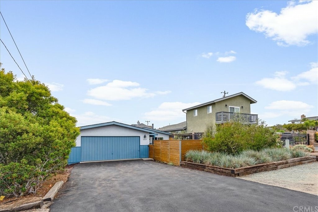 Property Photo:  1617 15th Street  CA 93402 