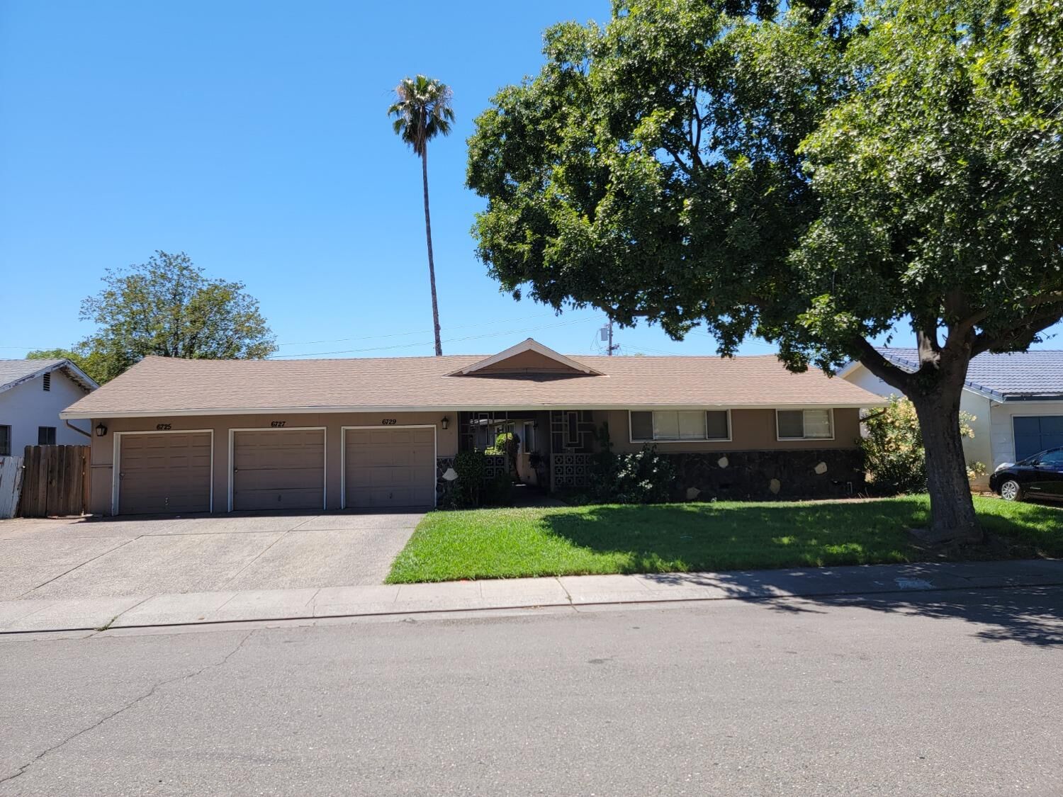 Property Photo: 6725 27-29 N El Dorado Street CA 95207