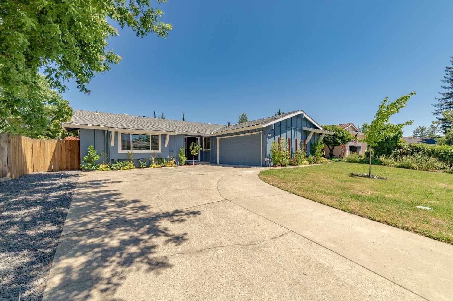 Property Photo:  5012 Deerpark Circle  CA 95628 