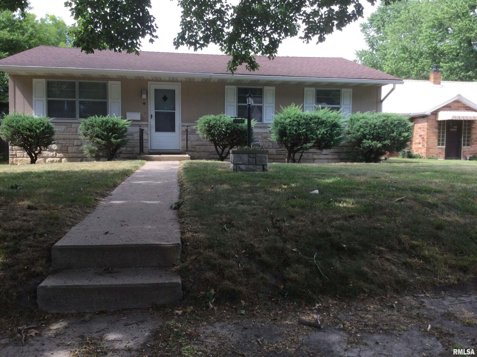 Property Photo:  1308 Olive  IL 62966 
