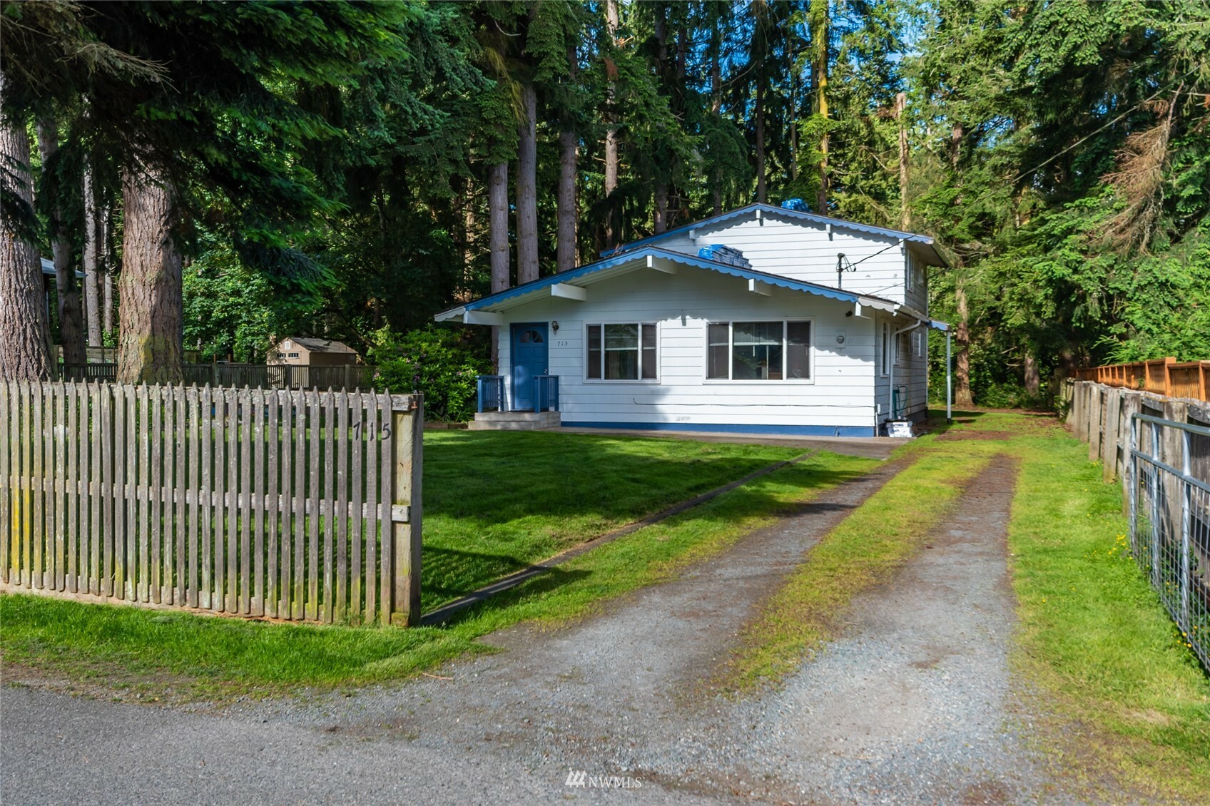 Property Photo:  715 Decker Avenue  WA 98260 