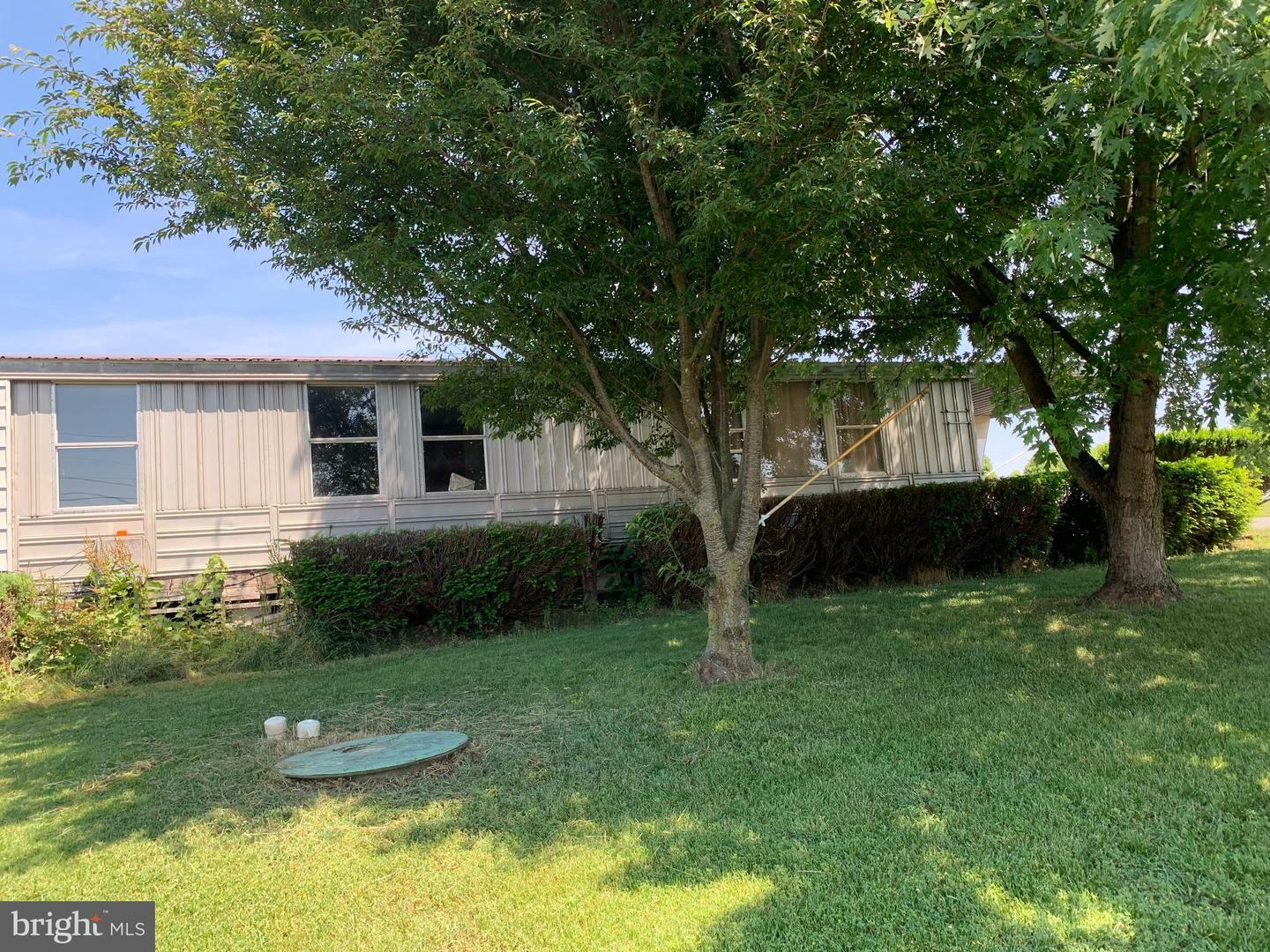 Property Photo: 38 Leven Road PA 17529