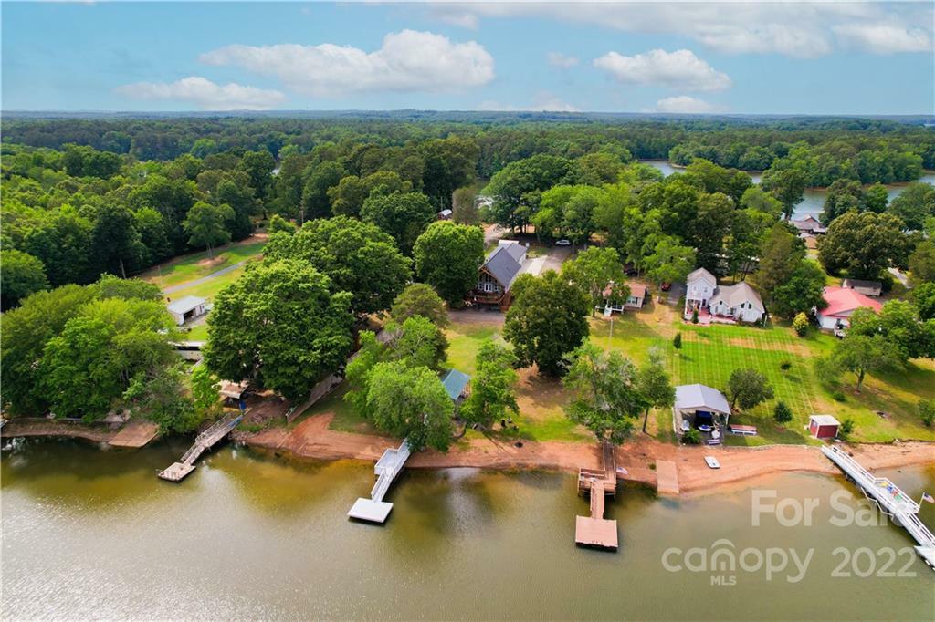 Property Photo:  1241 Panther Point Road  NC 28137 
