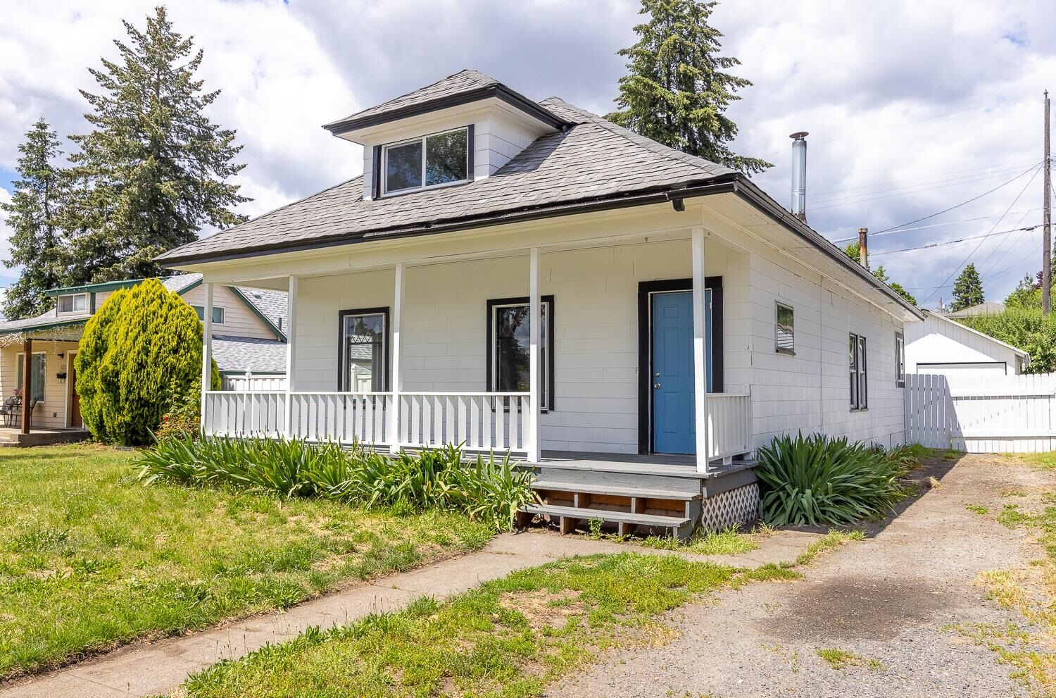 Property Photo:  2114 W Indiana Ave  WA 99205 