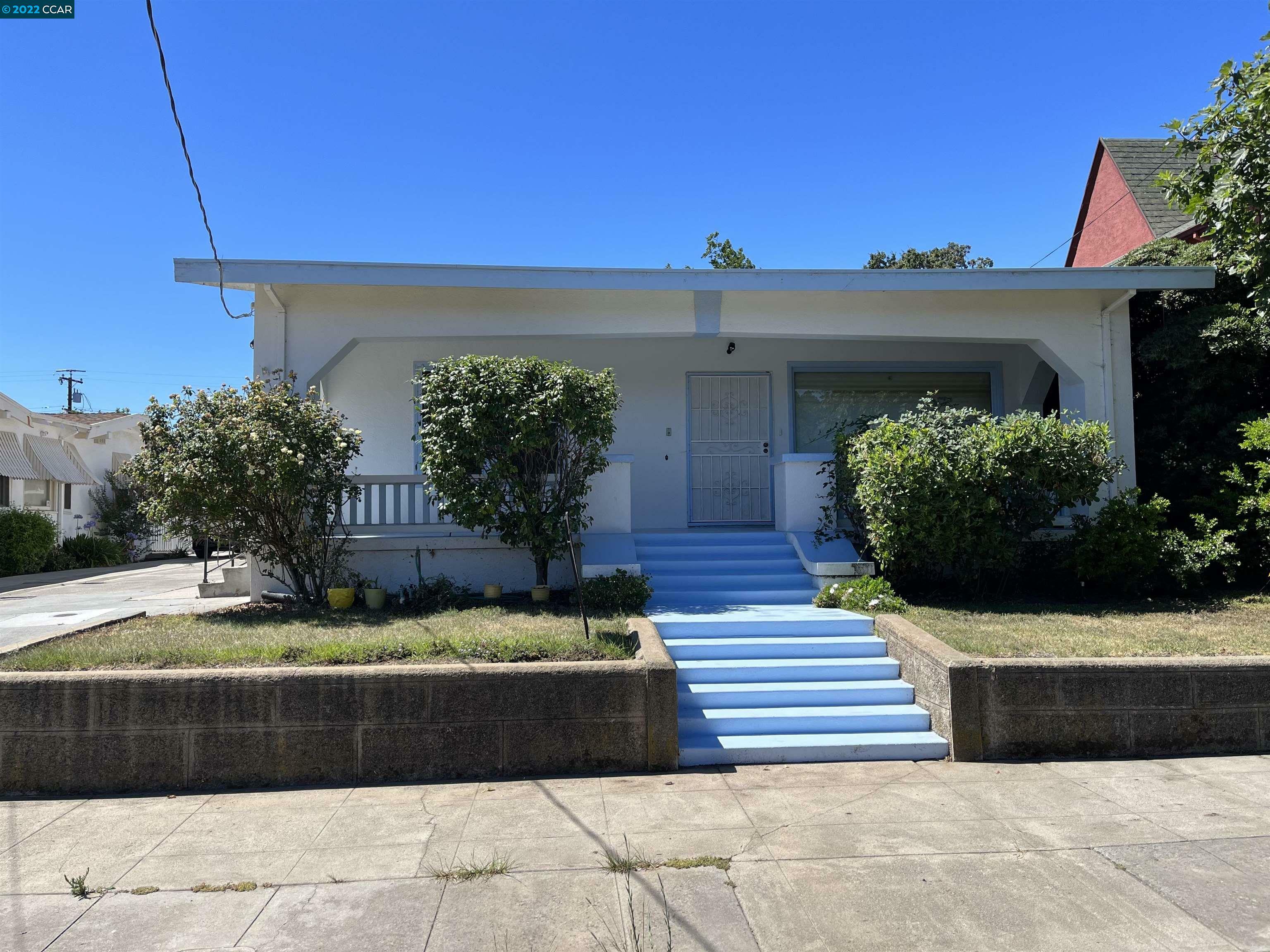 Property Photo:  315 W 7th St  CA 94509 