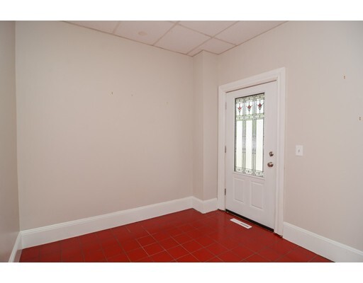 Property Photo:  14 Melrose St 1  MA 01701 
