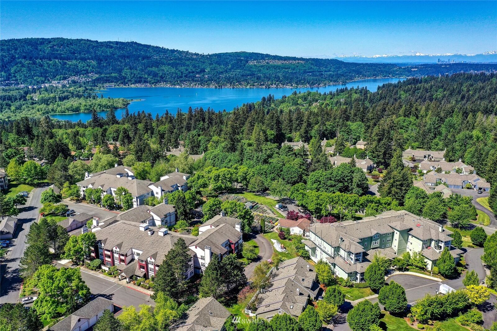 Property Photo:  22032 SE 40th Court  WA 98029 